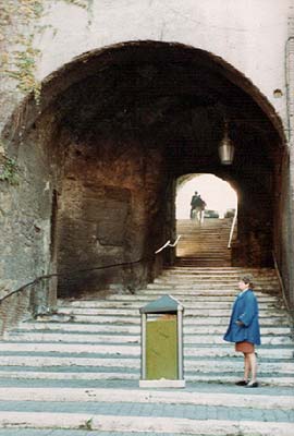 Salita di San Francesco di Paola, set fra Via Cavour