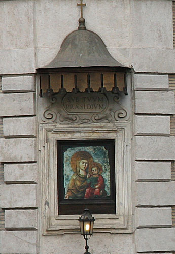 Edicola med Madonna della Strada i Via di San Marco. cop.Leif Larsson
