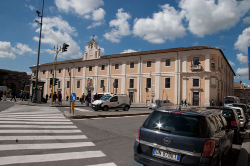Udsigt over Lateranpladsen fra Via Merulana: Ospedale di San Giovanni