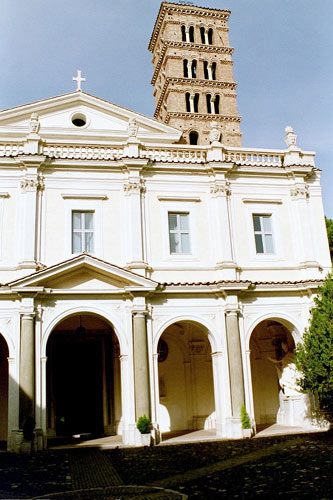 Kirken Santi Bonifacio e Alessio