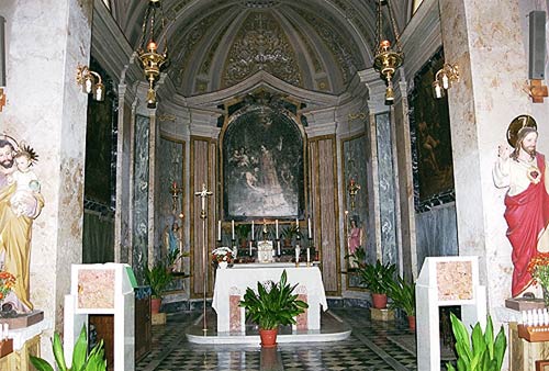 Fotos fra Kirken San Lorenzo in Fonte - kirkerummet