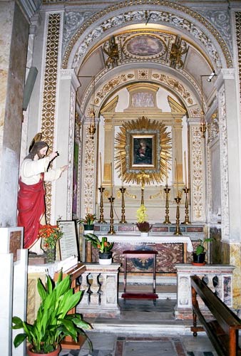 Fotos fra Kirken San Lorenzo in Fonte - sidekapel