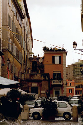 Via degli Zingari set fra Piazza della Madonna dei Monrti