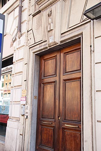Detalje i hus nr.19 i Via Merulana i området ved Piazza di Santa Maria Maggiore