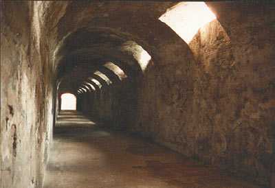 Foto fra den delvist underjordiske gang (Criptoportico), som Nero lod anlægge mellem Palatin og Colle Oppio