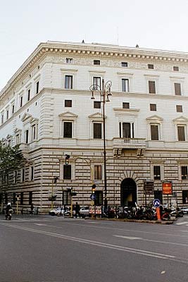 Palazzo Brancaccio på hjørnet af Largo Brancaccio og Via Merulana