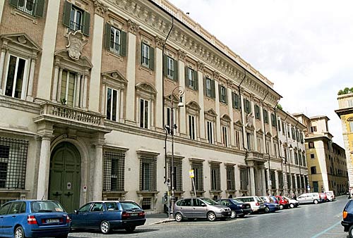 Palazzo Odescalchi på Piazza dei Santi Apostoli 