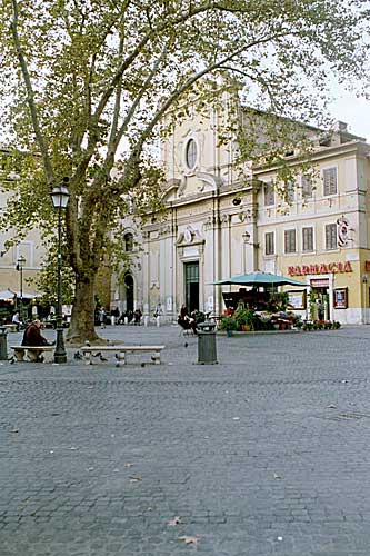 Piazza di San Giovanni de Matha - cop.Leif Larsson
