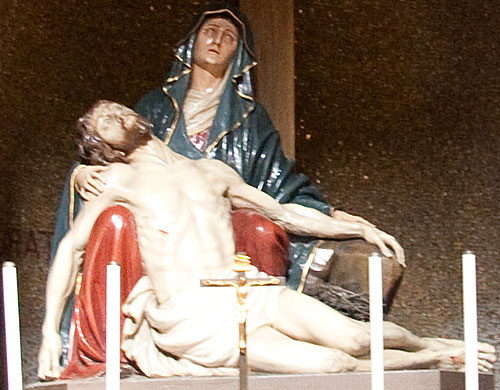 Pietà: Maria med sin døde Søn, nedtagen af Korset. - cop.Leif Larsson