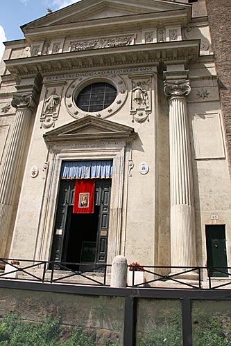 San Nicola in Carcere - facade - cop.Leif Larsson