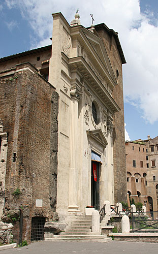 San Nicola in Carcere - facade - cop.Leif Larsson