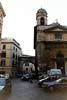 Foto af Via di San Vito med Kirken San Vito og Gallienus-Buen