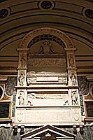 gravmæle for brødrene De Levis i Kirken Santa Maria Maggiore tilskrevet Giovanni Dalmata
